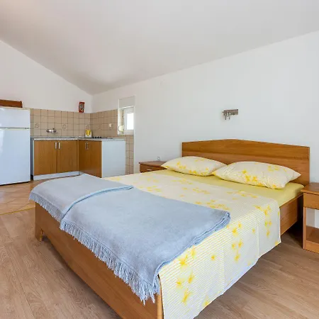 Besonderes Studio-apartment Nur 800 Meter Zum Mit Meerblick, Parkplatz, Grill Appartamento *