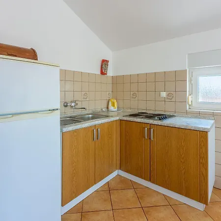 Besonderes Studio-apartment Nur 800 Meter Zum Mit Meerblick, Parkplatz, Grill Appartamento *
