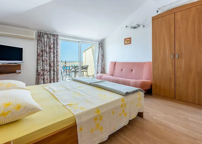 Besonderes Studio-apartment Nur 800 Meter Zum Mit Meerblick, Parkplatz, Grill * Crikvenica