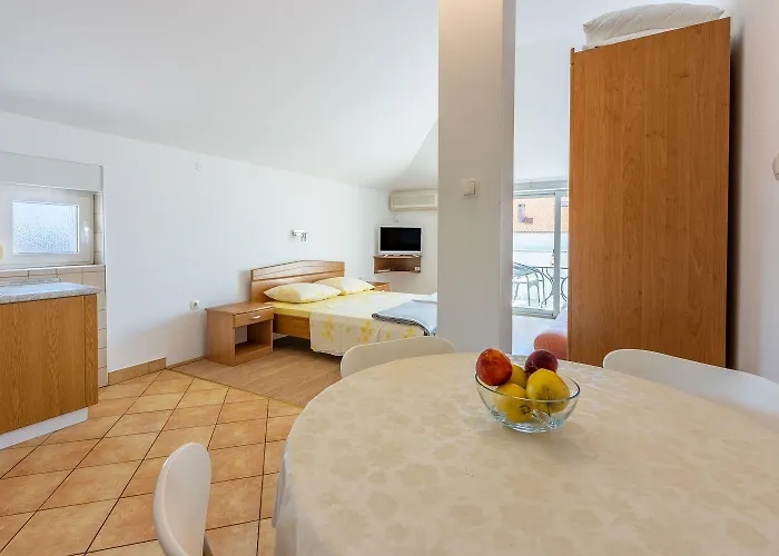 Besonderes Studio-apartment Nur 800 Meter Zum Mit Meerblick, Parkplatz, Grill Appartement