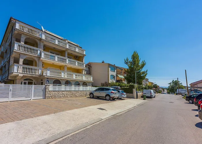 Besonderes Studio-apartment Nur 800 Meter Zum Mit Meerblick, Parkplatz, Grill